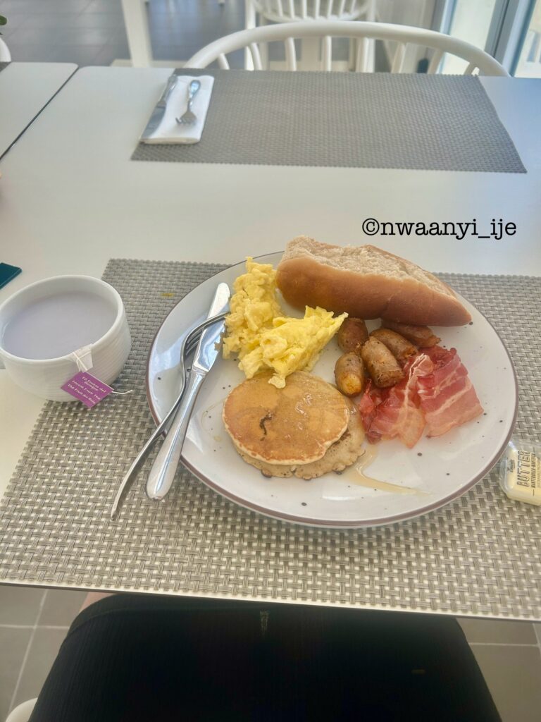 Breakfast plate at Alfadega Suites